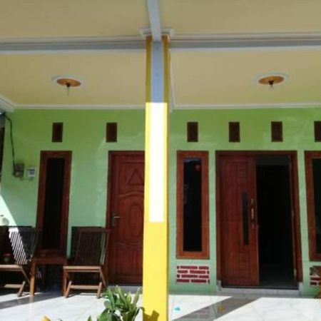 Ijen Mansjestic B&B Tamansuruh Exterior photo