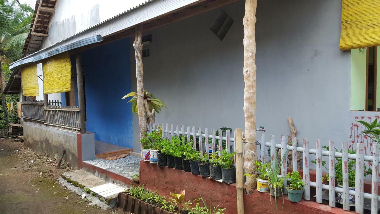 Ijen Mansjestic B&B Tamansuruh Exterior photo